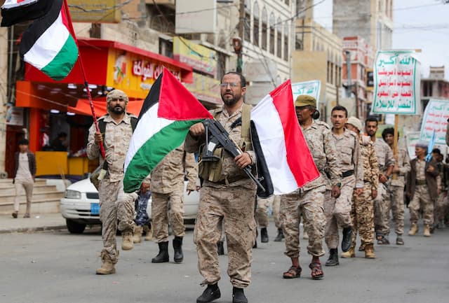 الحملة العسكرية الأمريكية ضد الحوثيين لا تزال غير فعّالة